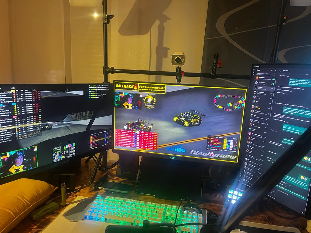 SissiStatePunks's tweet photo. How are you watching our streams? Show us your setups!

Don't know what to do yet? We got a lot of streams to watch for the 24h Daytona Race 🔥

(they're btw: ttv/sissistatepunks, ttv/greenhelldrivertv and ttv/genussspieler)

#SSPisPUNKROCK https://t.co/APZGhFW8Tg