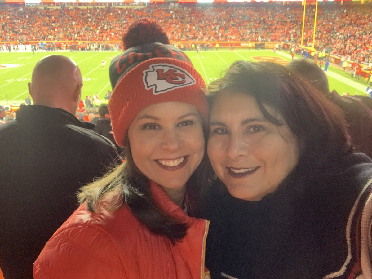 BrooklishBabble's tweet photo. @MishLGee_xoxo @Chiefs https://t.co/Pe048XdHxb