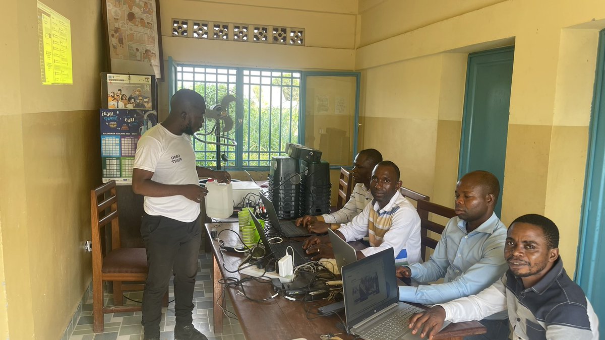 ChadrackLonde's tweet photo. Au de la gestion d’un site web @WordPress et des réseaux sociaux, nous sommes revenus aussi sur l’usage de l’intelligence artificielle dans la rédaction, les techniques de rédaction pour le fundraising … https://t.co/YTxQCJesCv