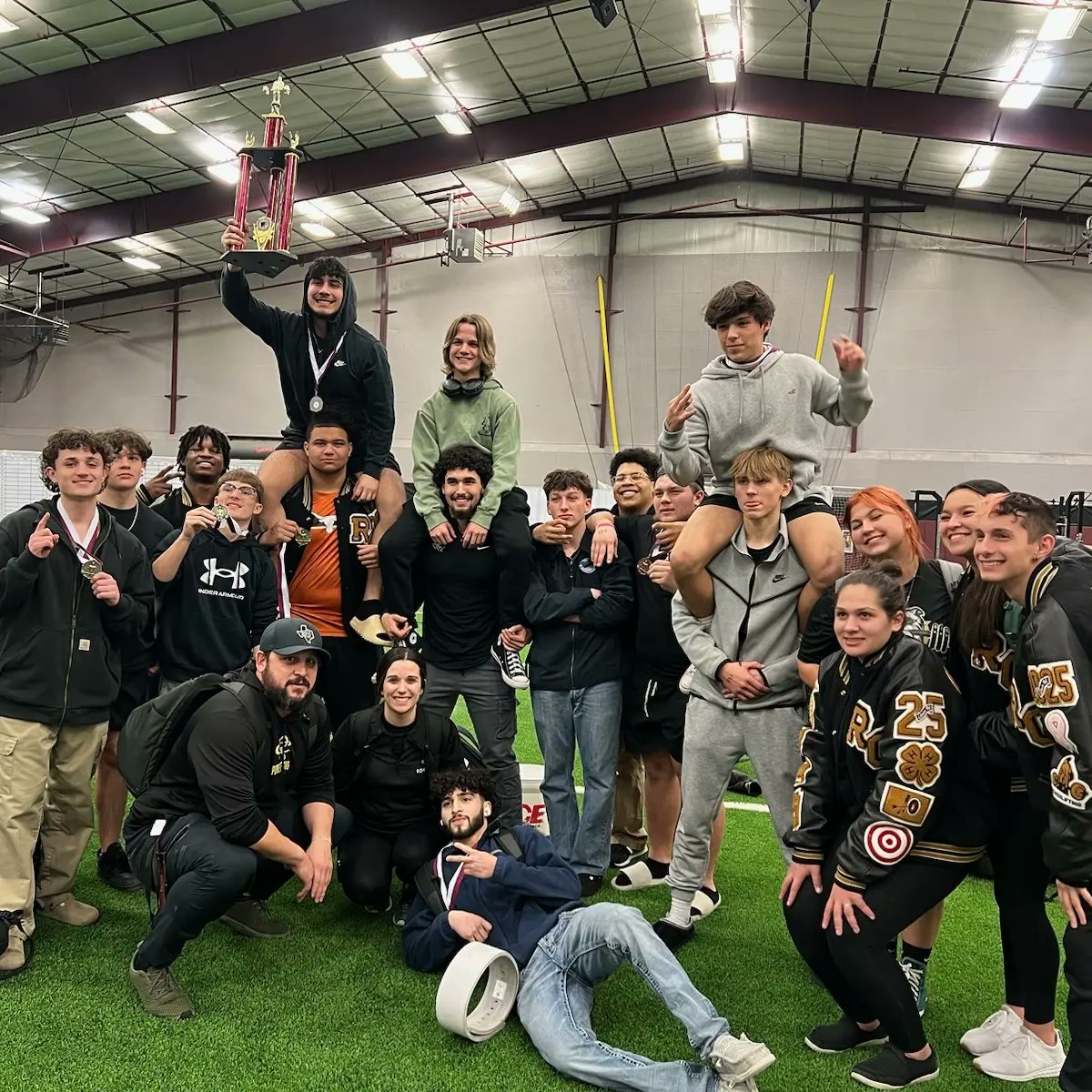 RCHS Powerlifting tweet media