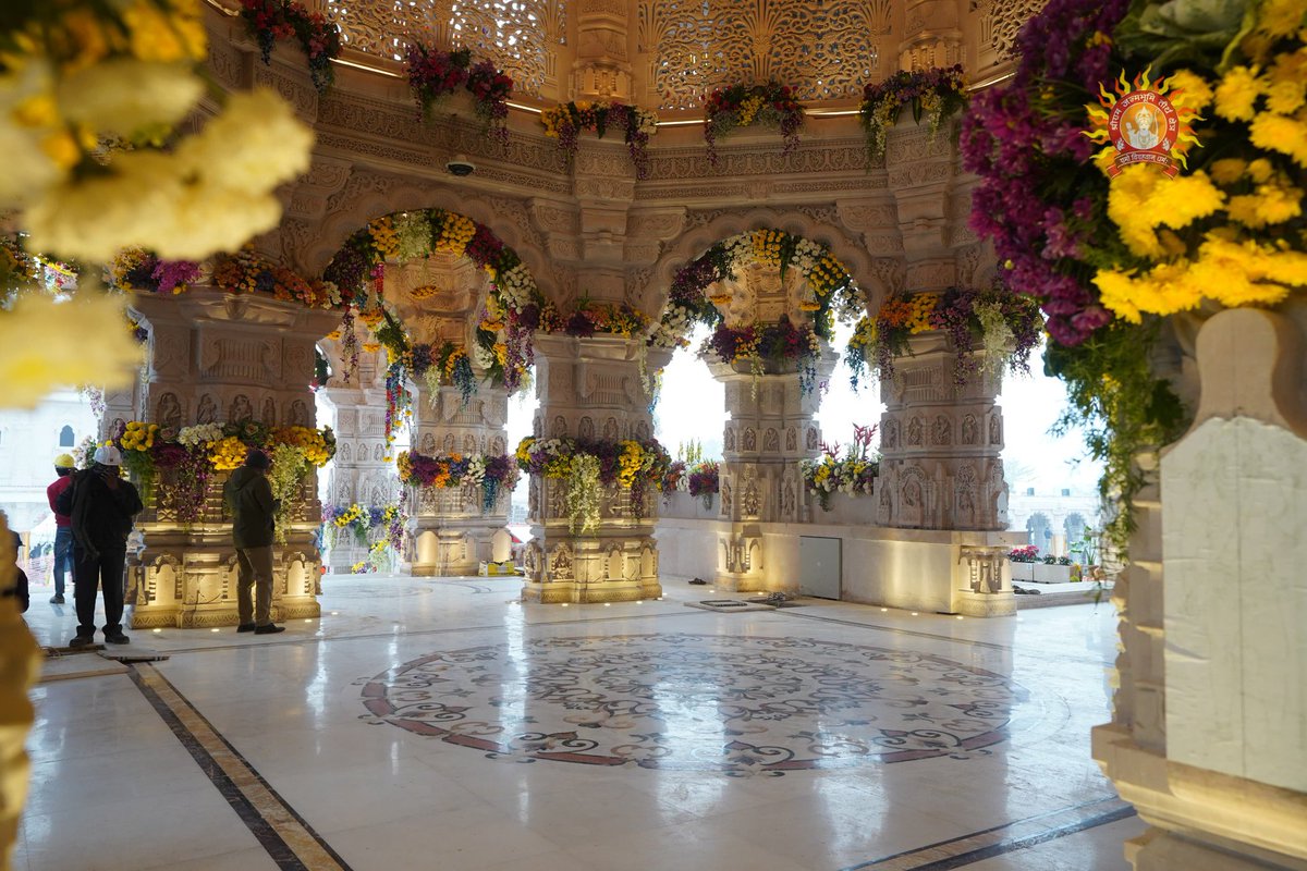 rohitstarzone's tweet photo. A temple is not only a center of faith but also a guide in the lives of many people. Because we consider temple as heaven..........✨✨✨✨✨
🍁🪷🌸🪷🌸🪷🌸🪷🌸🪷🍁 https://t.co/PCKTbcNtKP