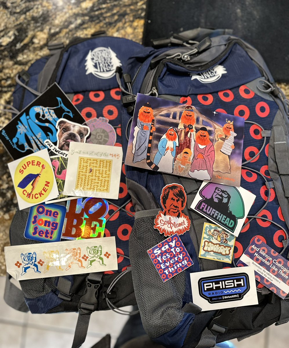 Big shoutout to <a href="/PeteLikesPhish/">PeteLikesPhish</a> for a freaking awesome #SecretJunta gift! Hiking backpacks and a ton of stickers! I am PUMPED and they’ll be used well! Thank you 🥳 
<a href="/phishtwibe/">#Twibe</a>