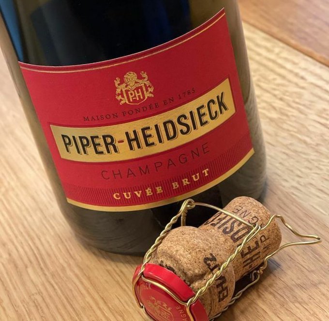 One of the top dry wines of Germany’s 2019 vintage, with staggering concentration &amp; complexity. It's only just beginning to approach its mature best. Read more: jamessuckling.com/wine-tasting-r…