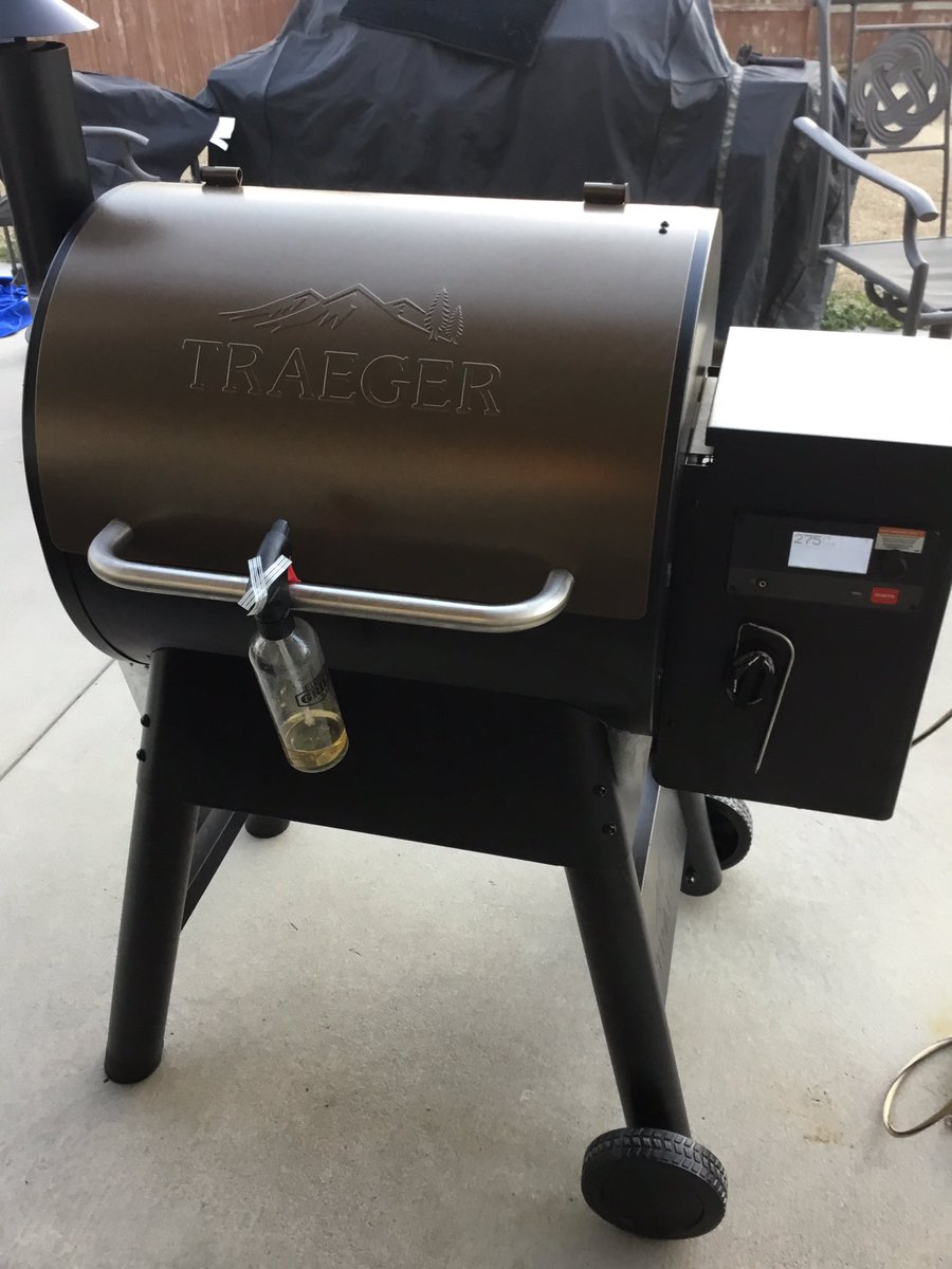 _AngryVeteran_'s tweet image. Smokin’ some New York strips….

Whatchu’ doin’?