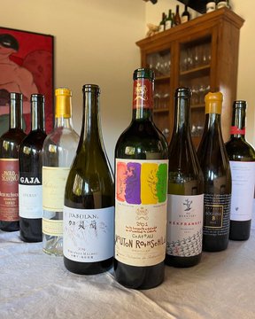 Notea663152's tweet image. Our Top 100 Wines of Italy 2023 list prominently features 2019 Brunello di Montalcino wines, underscoring a top vintage. Despite this, it was a Barolo from 2016 that emerged as the top-rated Italian wine.