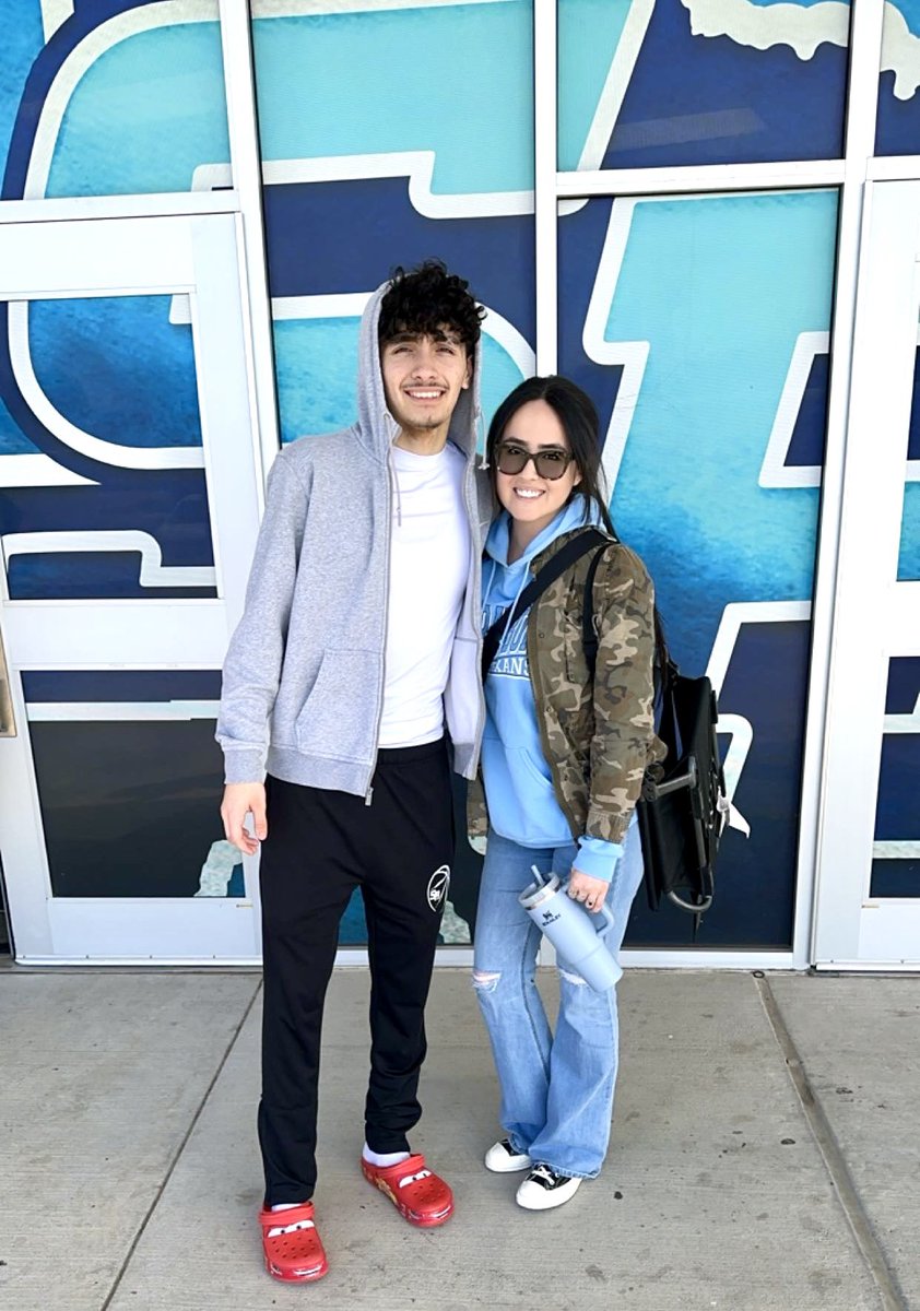 ale6jj's tweet photo. Some people can’t wait to meet their favorite player, I raised mine 💙 https://t.co/jbsYeuM0ud