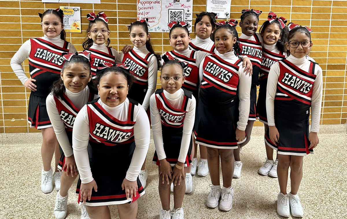 SheniceGary's tweet photo. I received the cutest picture mail today! Our Hill Hawk cheerleaders are absolutely adorable !!! 😍😍 https://t.co/e7Jf2pREL1