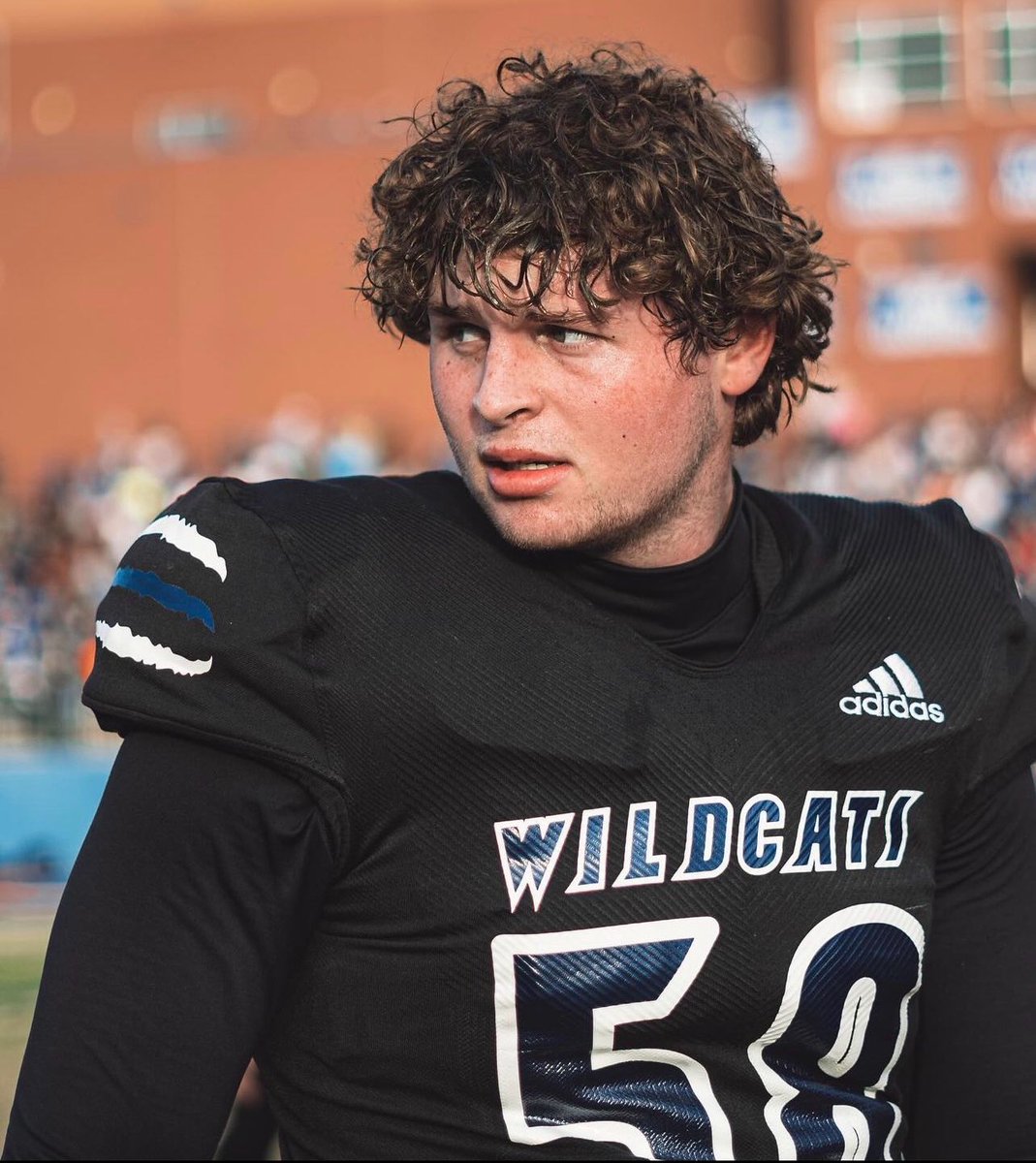 ⚫️Uncommitted 2024 Long Snapper⚫️ 6’1” 230 4.41 GPA All county, All conference, 2nd team all Charlotte, 2nd team all 4a Starting Center and Guard 4 year Varsity Lacrosse player 2 current D1 offers HKA top 40 Game Film: hudl.com/v/2MWgPi @HKA_Tanalski @TheLake_FB
