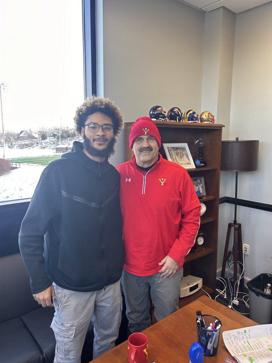 Blessed to receive my first d1 offer from <a href="/VMI_Football/">VMI Football</a> <a href="/CoachHamp__/">Coach AJ Hampton</a> <a href="/ZiayahnJackson/">Coach Z</a>
