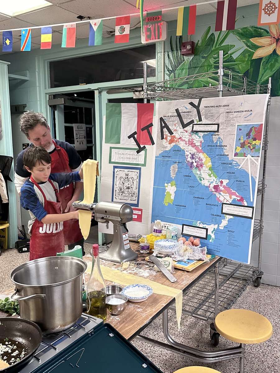 M S. V A L E N T I N E tweet media