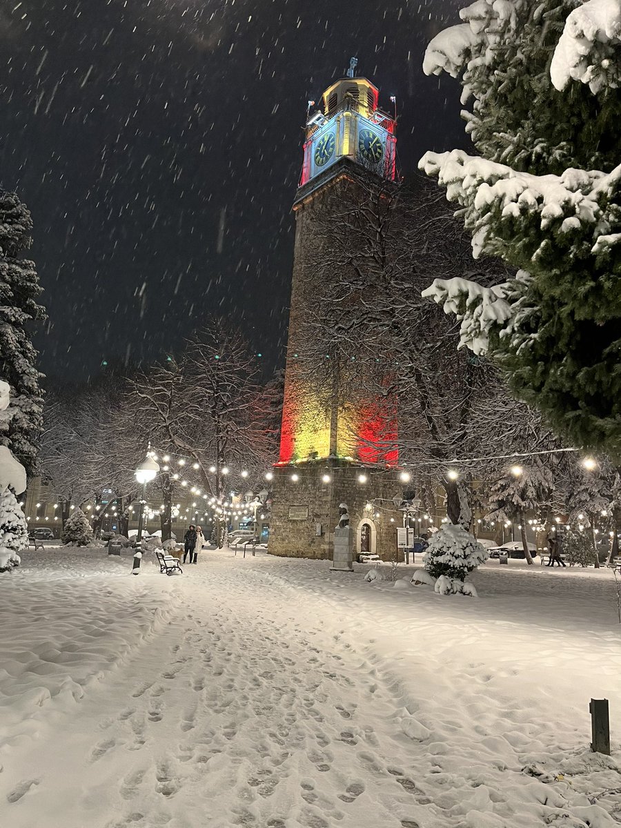“Сатот во бело” - лајк за следно вакво ремек дело