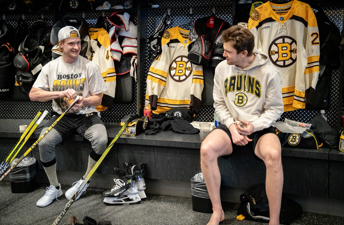 NHLBruins tweet picture