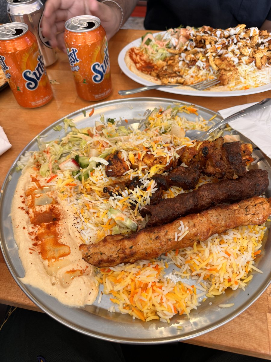 minted for .3 sol

yemen food 🗣️