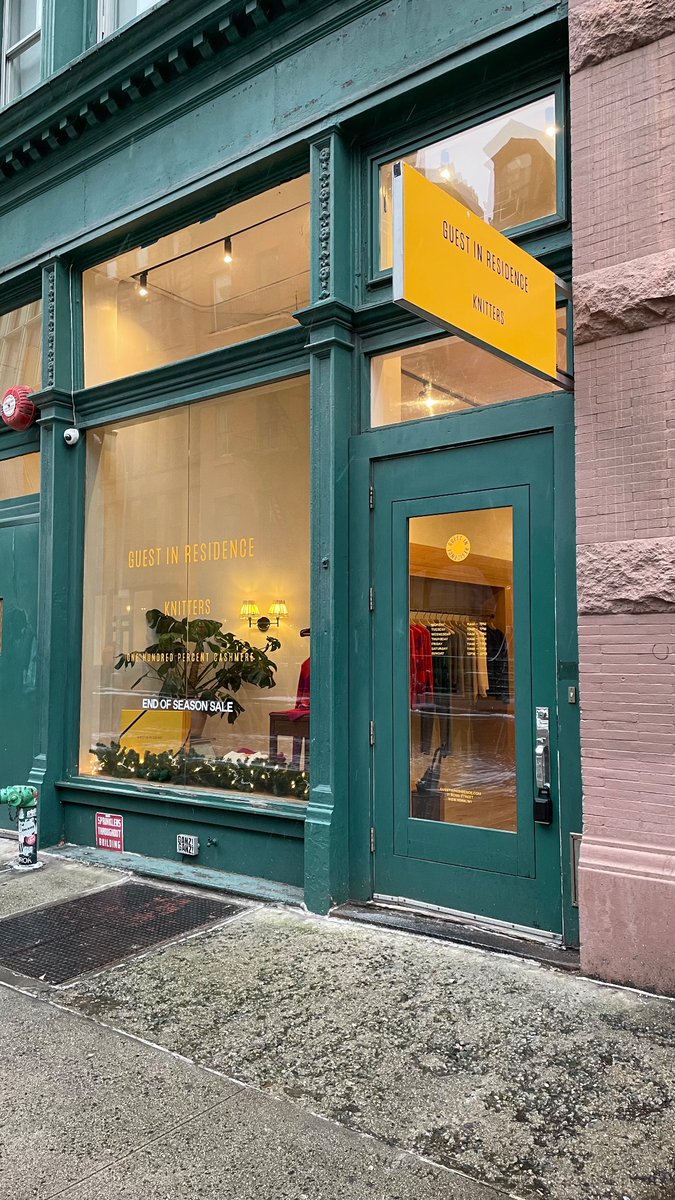 ♥️ Bond Street in Manhattan. Well done Isaac Ross and Gigi Hadid!