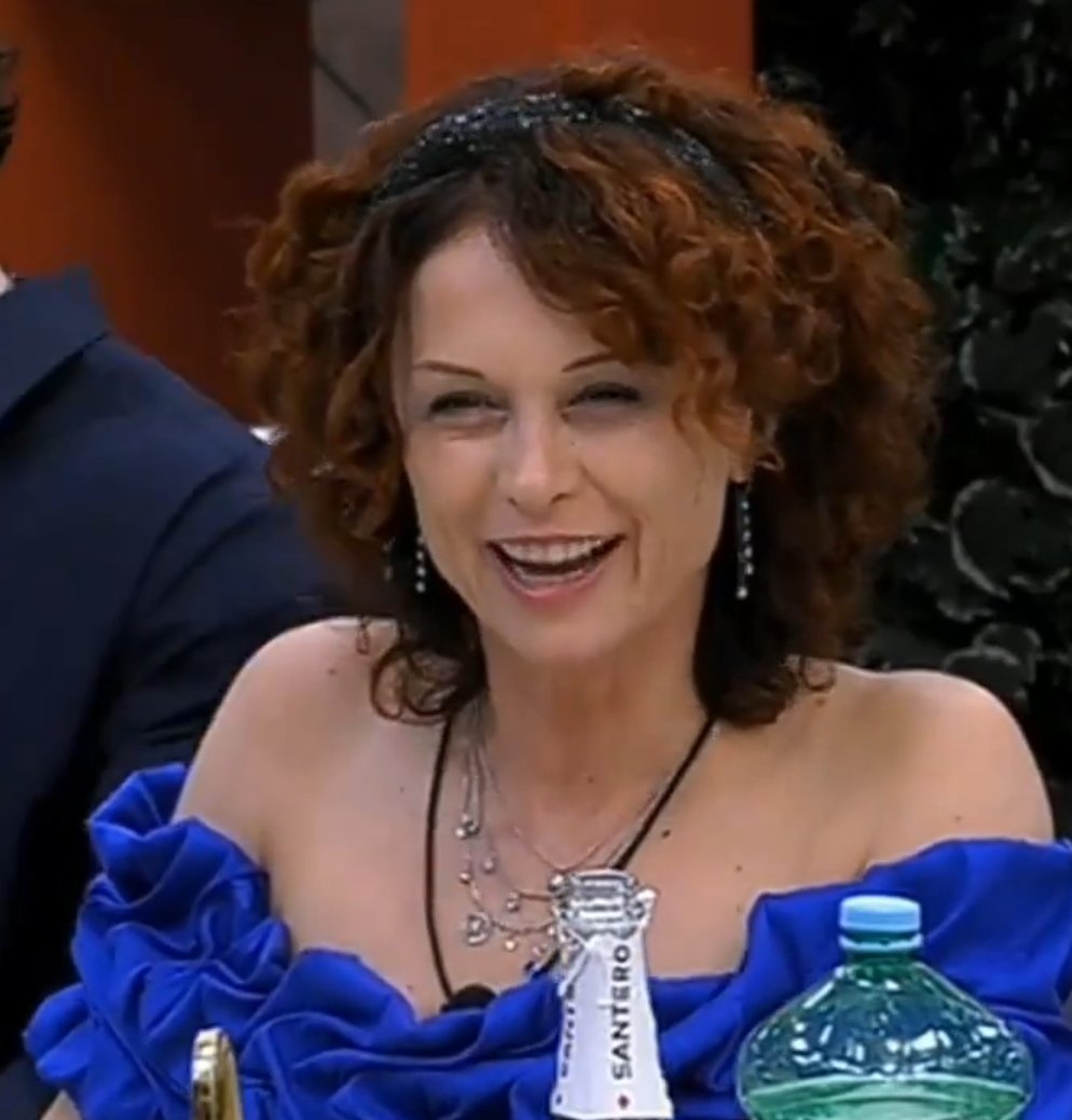 GretaOhmg's tweet image. La più bella la più tutto &amp;gt;&amp;gt;&amp;gt;&amp;gt;&amp;gt;

#GrandeFratello #luzzers #beatrix