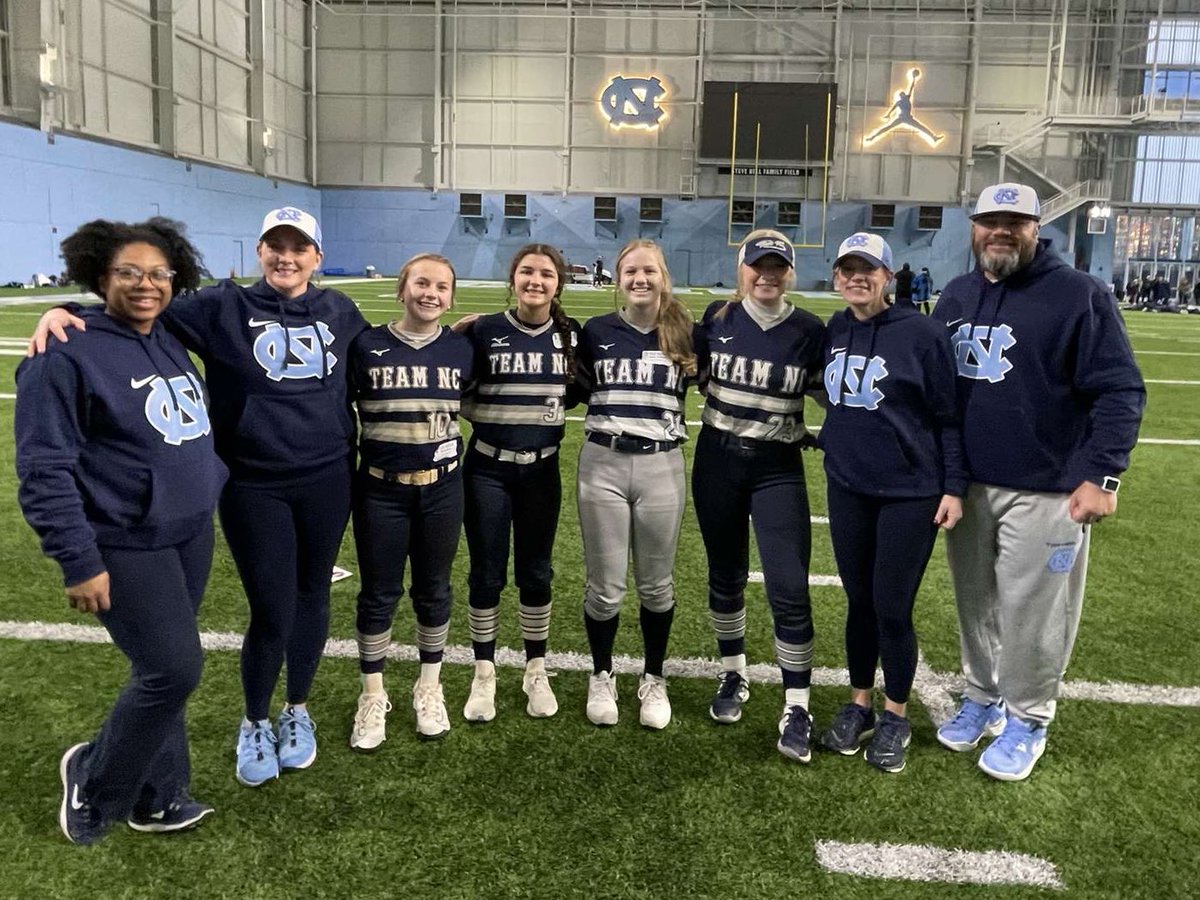 I had a BIG time at @UNCSoftball today!! Thank you for having me this weekend !! GO HEELS🐏🩵 @coachmegsmith @c_lyon22 @Maddie_Holub @teamnc_bowman @ExtraInningSB @LegacLegendsS1