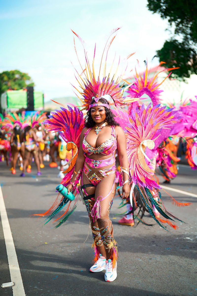 LUXECarnival's tweet photo. ๐๐ก๐ ๐ฏ๐ข๐๐๐ฌ ๐๐๐งโ๐ญ ๐๐จ๐ง๐! ๐๐ฎโ๐จ
Le Carnivale by Luxe Carnival ๐ฅ๐ก
๐ธ @myislandmedia
#stkittandneviscarnival #luxecarnival #freaksmas #majestycarnival https://t.co/3EKgmhV2FM