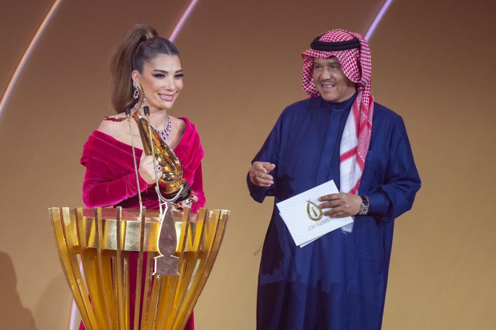 Turki_alalshikh's tweet photo. تكريم لمن ترك بصمته في #جوي_اوورد 2024  ❤

Honoring the artists who left their mark in #JoyAwards 2024 ❤

#RiyadhSeason 
#BigTime https://t.co/nd0xr1sJU7