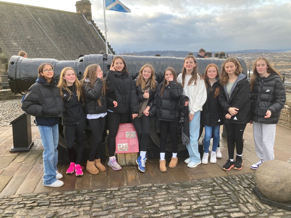 felstedprep's tweet photo. We visited Edinburgh Castle, learnt some historical facts and visited the Crown Jewels #EdinburghHockey2024 https://t.co/c8LrpKTHEr
