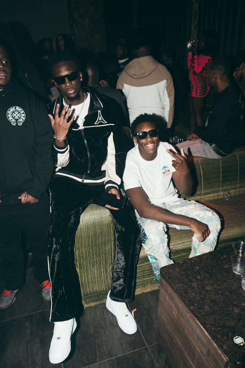 TeejPF1's tweet photo. Shit going on rn🏆 https://t.co/JXbtrWMQTU