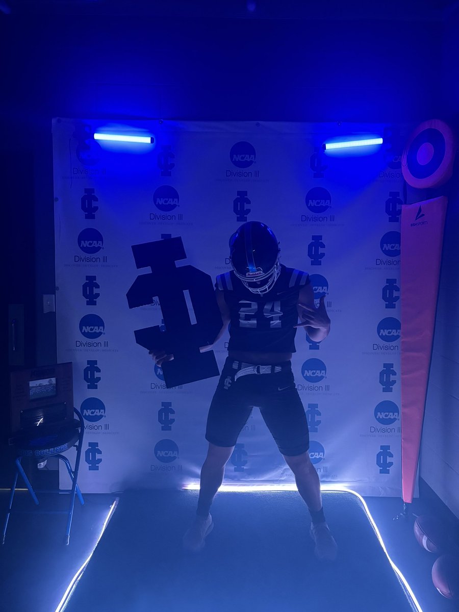 Clay Boatman (@clayb_2406) on Twitter photo After a great visit and excellent day with Illinois college Blessed to receive 3rd offer from <a href="/IC_Football/">Illinois College Football</a> <a href="/CoachDeFrisco/">▫️Ray DeFrisco▫️</a> <a href="/BCSports1894/">BlountCountySports</a> <a href="/8ManExtreme/">8-Man Extreme</a> After a great visit and excellent day with Illinois college Blessed to receive 3rd offer from <a href="/IC_Football/">Illinois College Football</a> <a href="/CoachDeFrisco/">▫️Ray DeFrisco▫️</a> <a href="/BCSports1894/">BlountCountySports</a> <a href="/8ManExtreme/">8-Man Extreme</a>