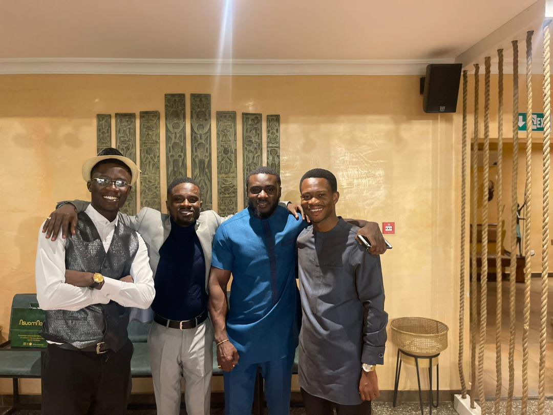 voAmponsah's tweet image. Never above, never below, always beside each other. A journey with unwavering unity and shared strength. 
#TogetherAlways
#Friends