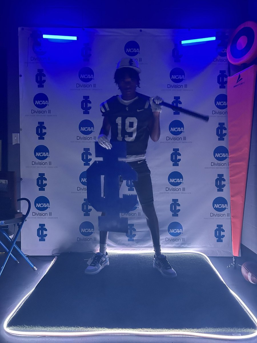 Great visit today at @IC_Football. Had a great time and great experience seeing the campus! Thank you to all the coaches that made it great! @DrewChance_10 @_CoachHarrison @CoachSalerno27 @CoachCraigNeece @BELancerFB