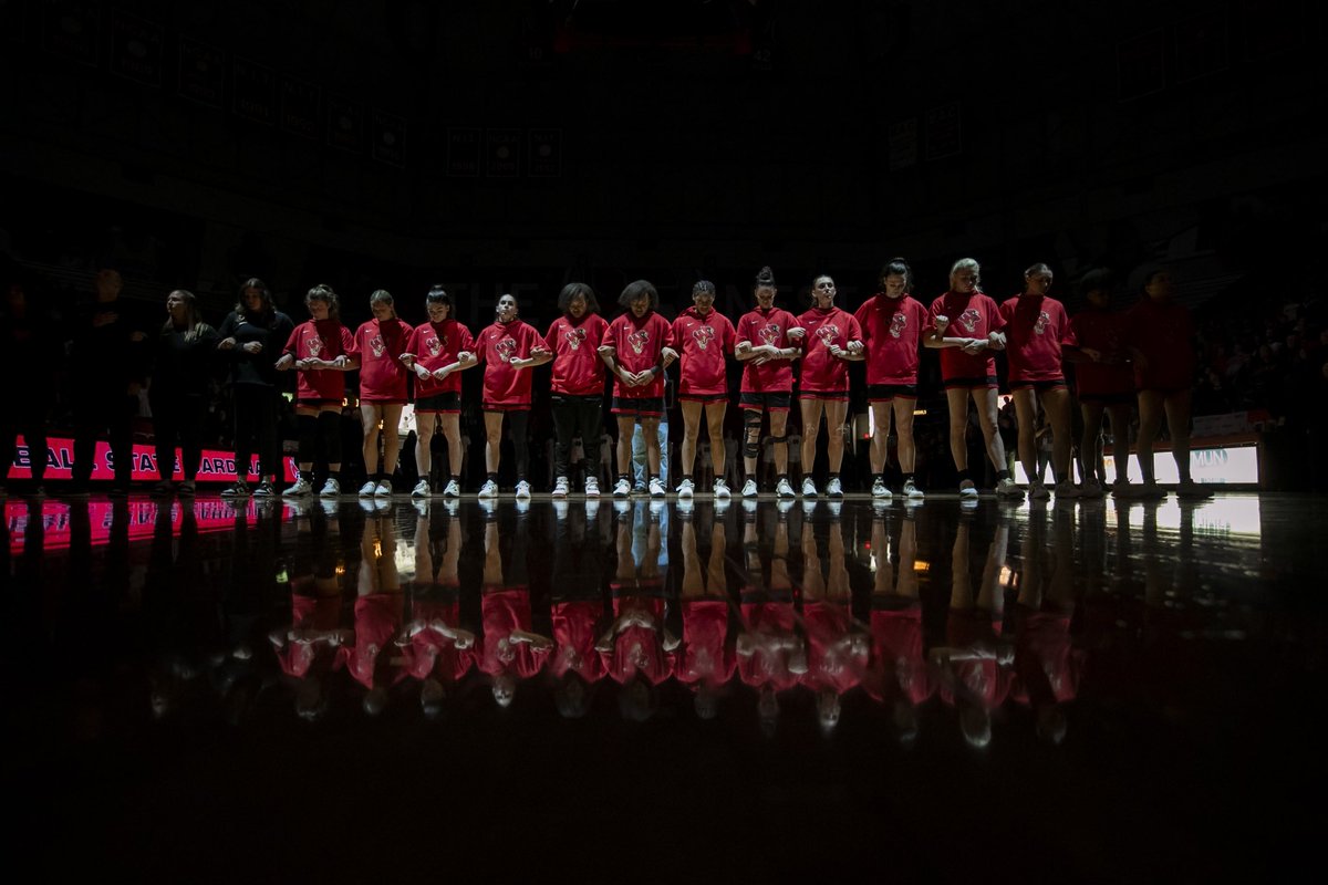BallStateWBB's tweet image. see you tommorow cardinal nation 🤝

theme : RED OUT 🔴
6pm vs Toledo 
Worthen Arena 

#packworthen