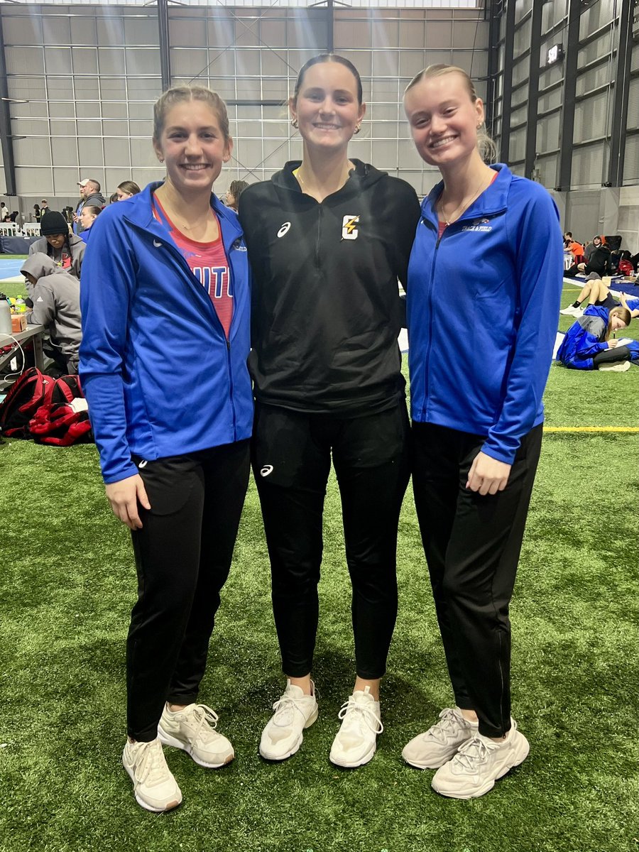 Best thing you get as a coach? Texts with pictures like this! Andale female athletes repping well! Proud of these three in their first year of collegiate performance! 🙌🏻🙌🏻