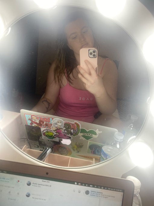 Gotta finish getting ready, but should be on MFC in 30-45 mins https://t.co/DdQiE9nglq