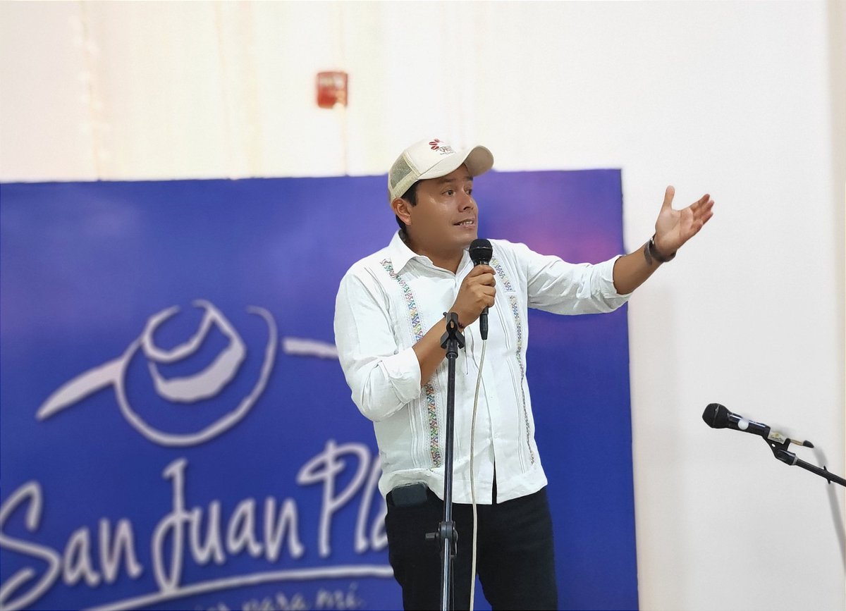 UsolidariaCo's tweet photo. "Hoy le hago una invitación a las asociaciones y productores que hacen parte de #CAFESOL para que lleven sus productos a las tiendas solidarias de regiones como el Caribe colombiano, al Cauca, Antioquia, Bogotá y demás ciudades del país". https://t.co/nWKW64qis9