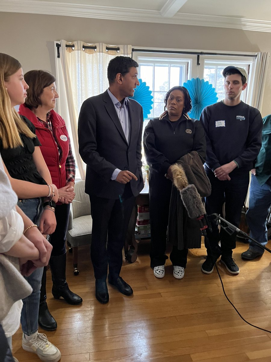galetaylor's tweet photo. @RoKhanna at a house party today expressing his thoughts and support on the Joe Biden write-in campaign. I wish I recorded it because it was so well said. #NHPolitics https://t.co/1kgOkQtZdS