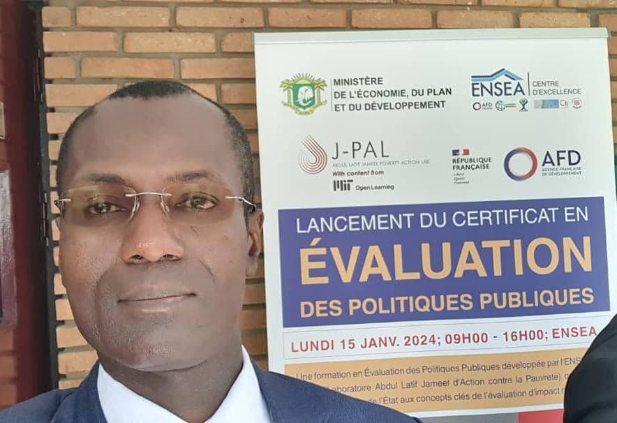 CÉRÉMONIE DE LANCEMENT DE LA FORMATION EN EVALUATION DES POLITIQUES PUBLIQUES Abidjan, Côte d'Ivoire news.abidjan.net/articles/72807…