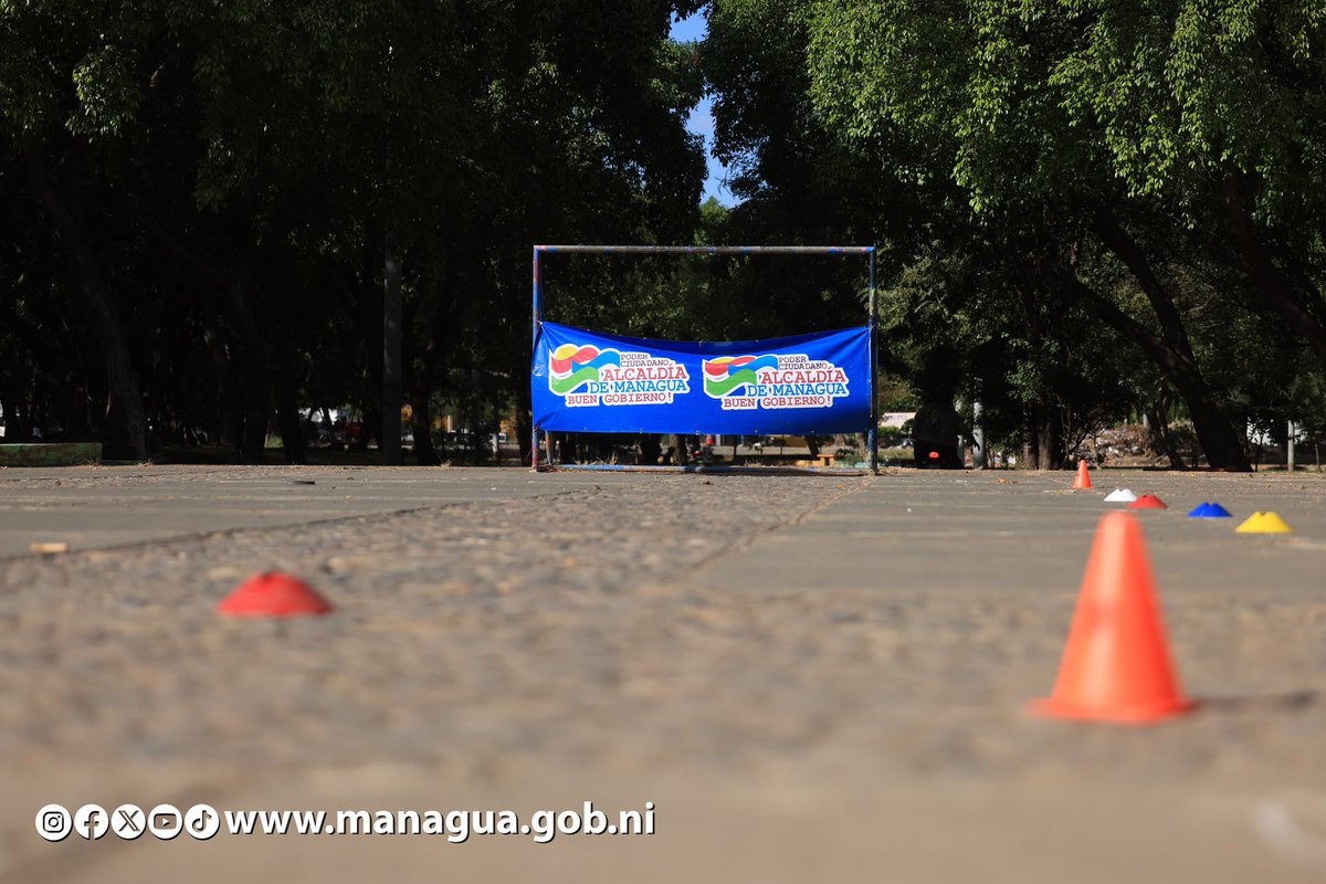 alcaldia_mga's tweet photo. 🚴‍♂️ ¡La Academia de Ciclismo Leones Azules abre sus puertas para el año deportivo 2024! 🌟 Ubicada en el Parque Los Amigos de Villa Progreso, en el Distrito VI, recibió inscripciones este sábado 20 de enero. Las inscripciones son ilimitadas y totalmente gratis. https://t.co/JjDcd3gNJ7