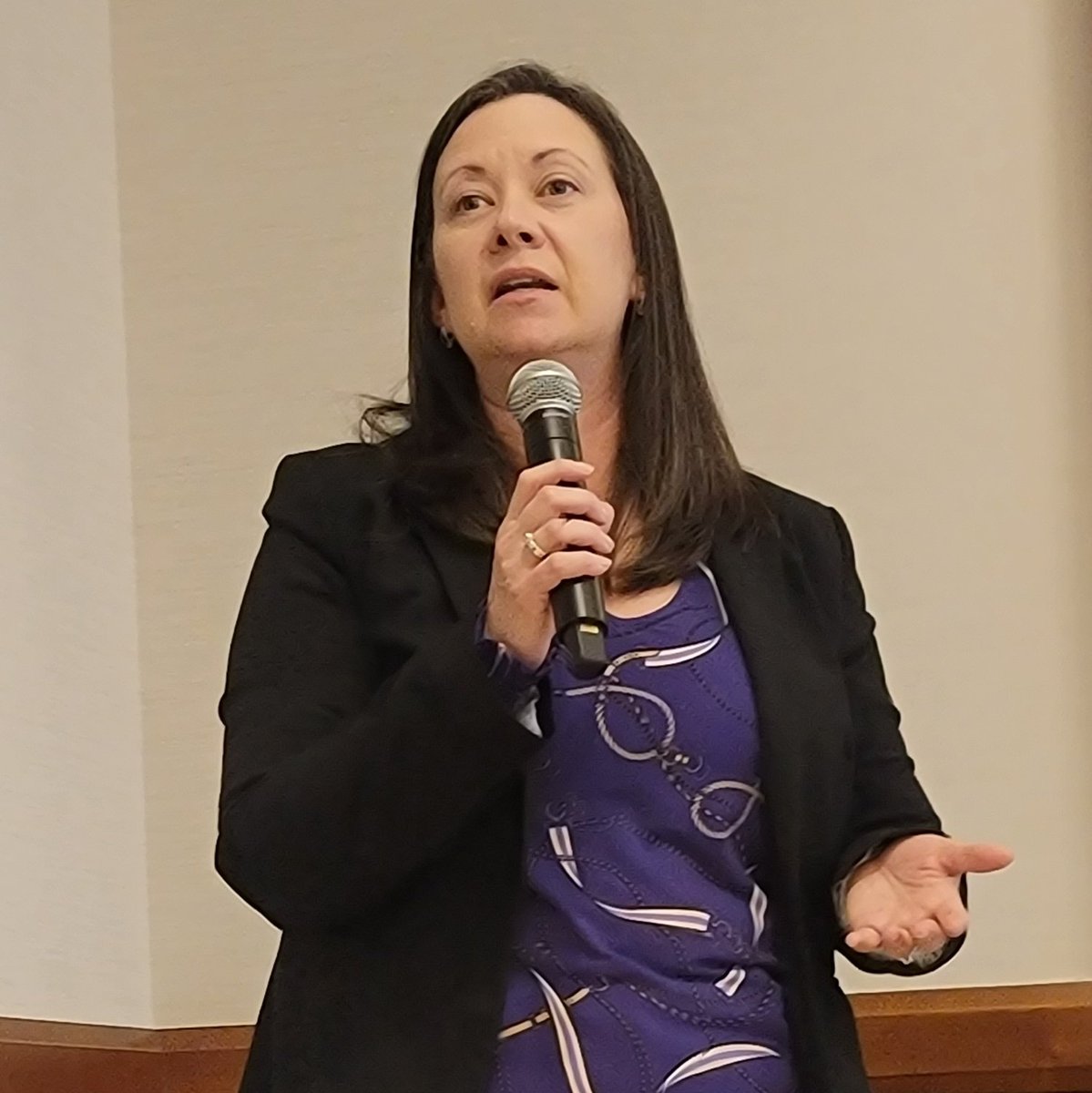 CCPharmacists's tweet photo. @SCCM_CPP Pre-Congress Forum starts out with a discussion of collaborative practice agreements with @rxsonia2.

-CPAs are allowed in all 50 states
-early provider engagement is key
-need to establish pathways for billing (esp inpatient)

#CPPForum #GoProgram #SCCM2024 #PharmICU https://t.co/QZargKKvYb