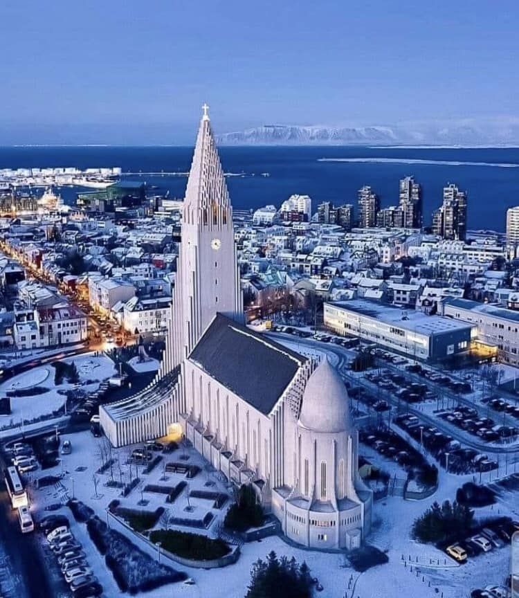 Reykjavik, Iceland

Reykjavík’s immense white-concrete church (1945–86), star of a thousand  postcards, dominates the skyline and is visible from up to 20km away

#winterblue #winterwhite #travel