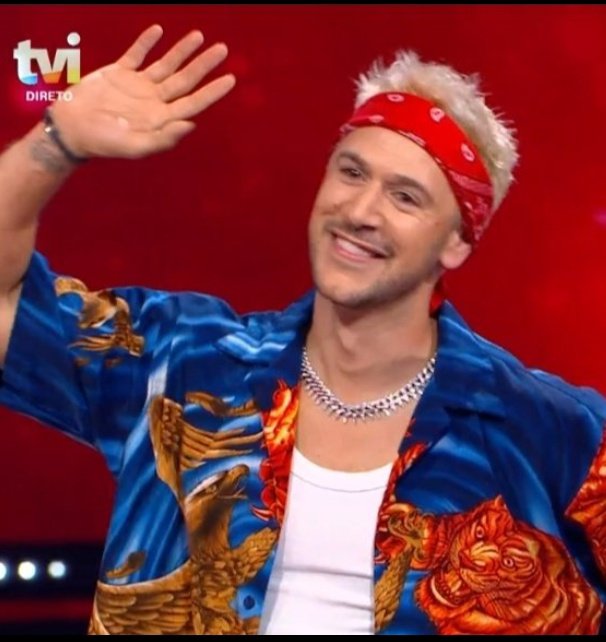 Sempre fomos nós por ele, então boraaa votar!!
#brunardo
#BerNoDança