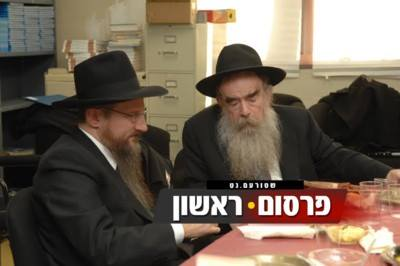 RedSkullKrusher's tweet photo. (Putin's) Chabad Rabbi Berel Lazar, with (Biden's) Chabad Rabbi Abraham Shemtov.  Crypto-Jew Biden:  "The whole world needs Chabad."

https://t.co/9Z8CIuIkob   

Crypto-Jew Putin:  "You (Chabad) are helping to strengthen humanity"

https://t.co/BaqjooV4sJ https://t.co/uCN7OFqlfD