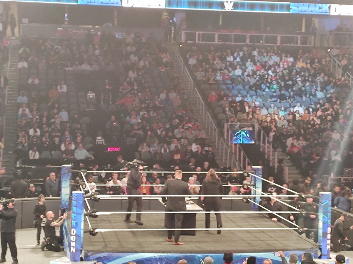 GWGxOUTLAW's tweet image. Oh yeah yo everyone!!! About last night.. I only got a few pictures because i was enjoying myself so much #FrightClub