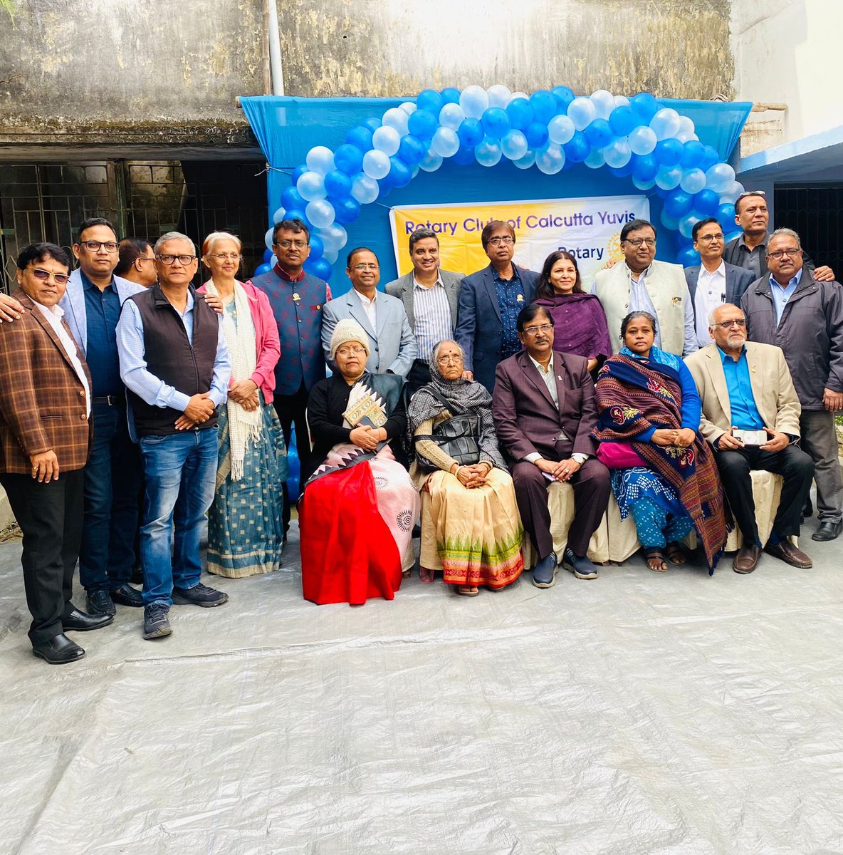 nanaveenagarwal's tweet photo. @RotaryYuvis Date :- 20-01-2024 
Place :- Srirampore 
Venue :- Mission Girls Primary School 

Today our club had done a more excellent work by renovating this Asia’s oldest Missionary school with the help of of CSR partner RSH GLOBAL LTD by investing more than 25 Lakh. https://t.co/EG36mdUYTo