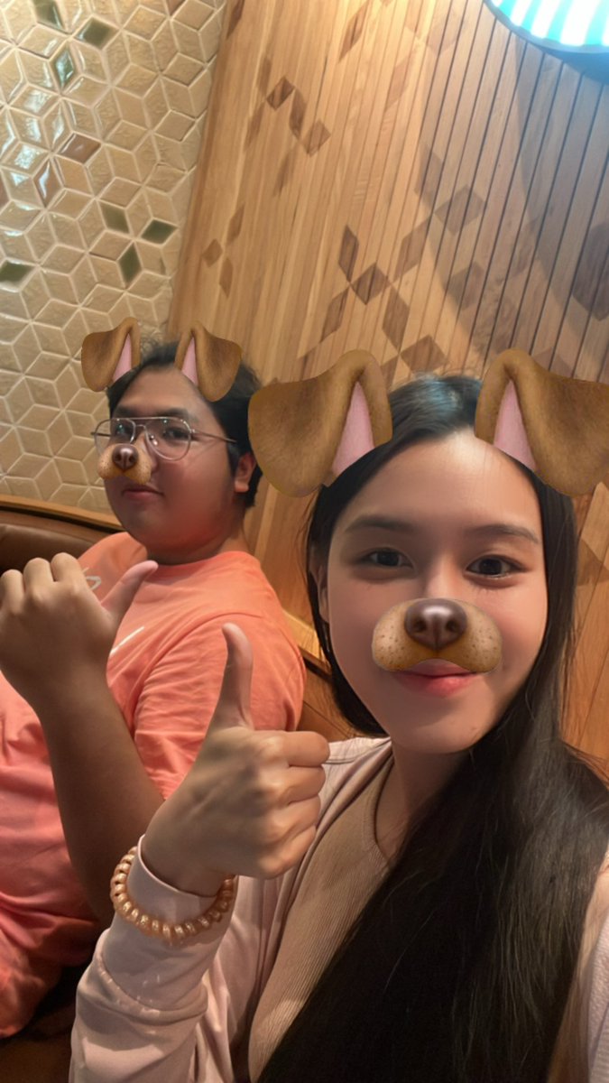 Pfreshy_tutor's tweet photo. คลาสสุดท้ายวันเสาร์กับเบดๆ✌🏻💖 #สอนพิเศษ #สอนแคลคูลัส #แคลคูลัส #สอนฟิสิกส์ #เรียนพิเศษ #calculusI #calculusII #calculusIII #PhysicI #PhysicsII #chemistry  #แคลคูลัส1 #แคลคูลัส2 #แคลคูลัส3 #ฟิสิกส์1 #ฟิสิกส์2 #genchem #เคมี1 https://t.co/69tHoGMcow