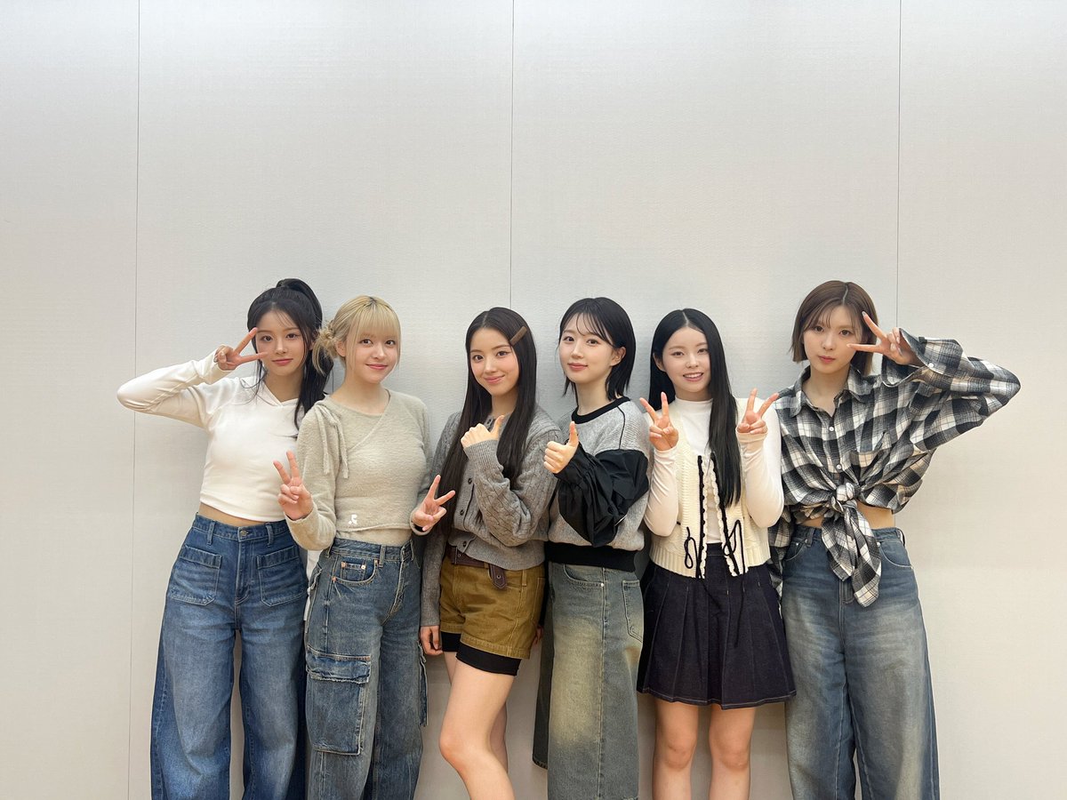 NMIXX_official's tweet photo. [📸] #아이돌인간극장

✌️🐰🐨🐶🐻‍❄️🐱🐥✌️
💥 https://t.co/RVRJVpTg98

#NMIXX #엔믹스
#Fe3O4_BREAK
#DASH https://t.co/YMiG1jjnGV