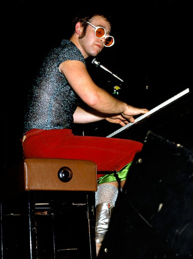 elton john live at the city hall, 1973