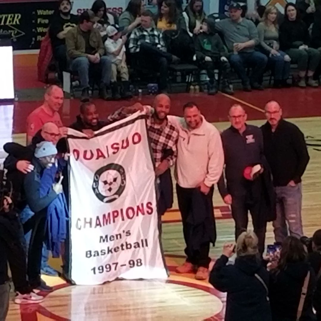 LUVoyageurs's tweet photo. Big thank you to @TheSudburyFive for helping recognize our 97/98 @OUAsport men's basketball champions!!! #fearthenoise #prideandtradition https://t.co/huOT2TNKnn