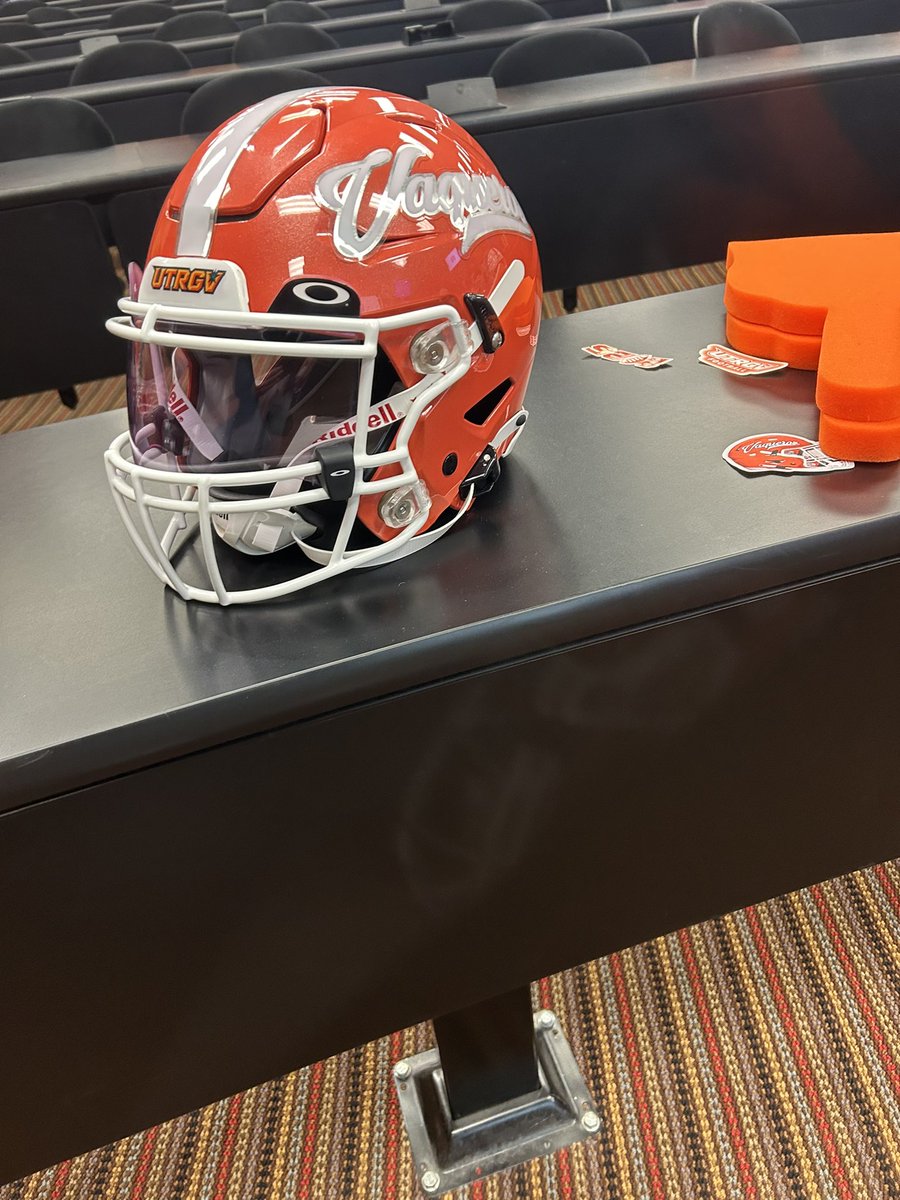 Great visit today at the University of Texas-Rio Grande Valley. Thankful for the hospitality and grateful for the opportunity.🟠⚪️ <a href="/CoachTBush/">Travis Bush</a> <a href="/CoachRegalado/">Marco Regalado</a> <a href="/CoachJeffBowen/">Jeff Bowen</a> <a href="/UTRGVFootball/">UTRGV Football</a> #RallyTheValley
