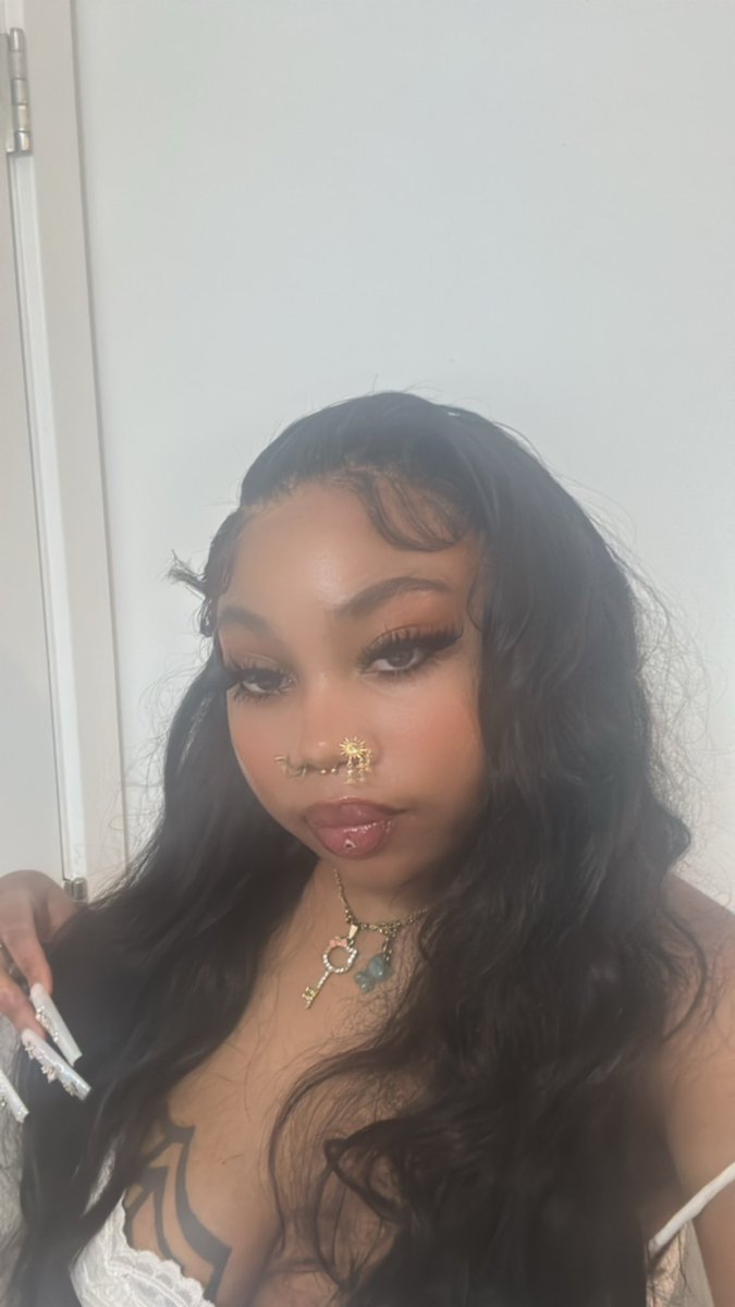 nai2rawr's tweet photo. gotta show yall how sexy i am🎀 https://t.co/hkeufmdsrW