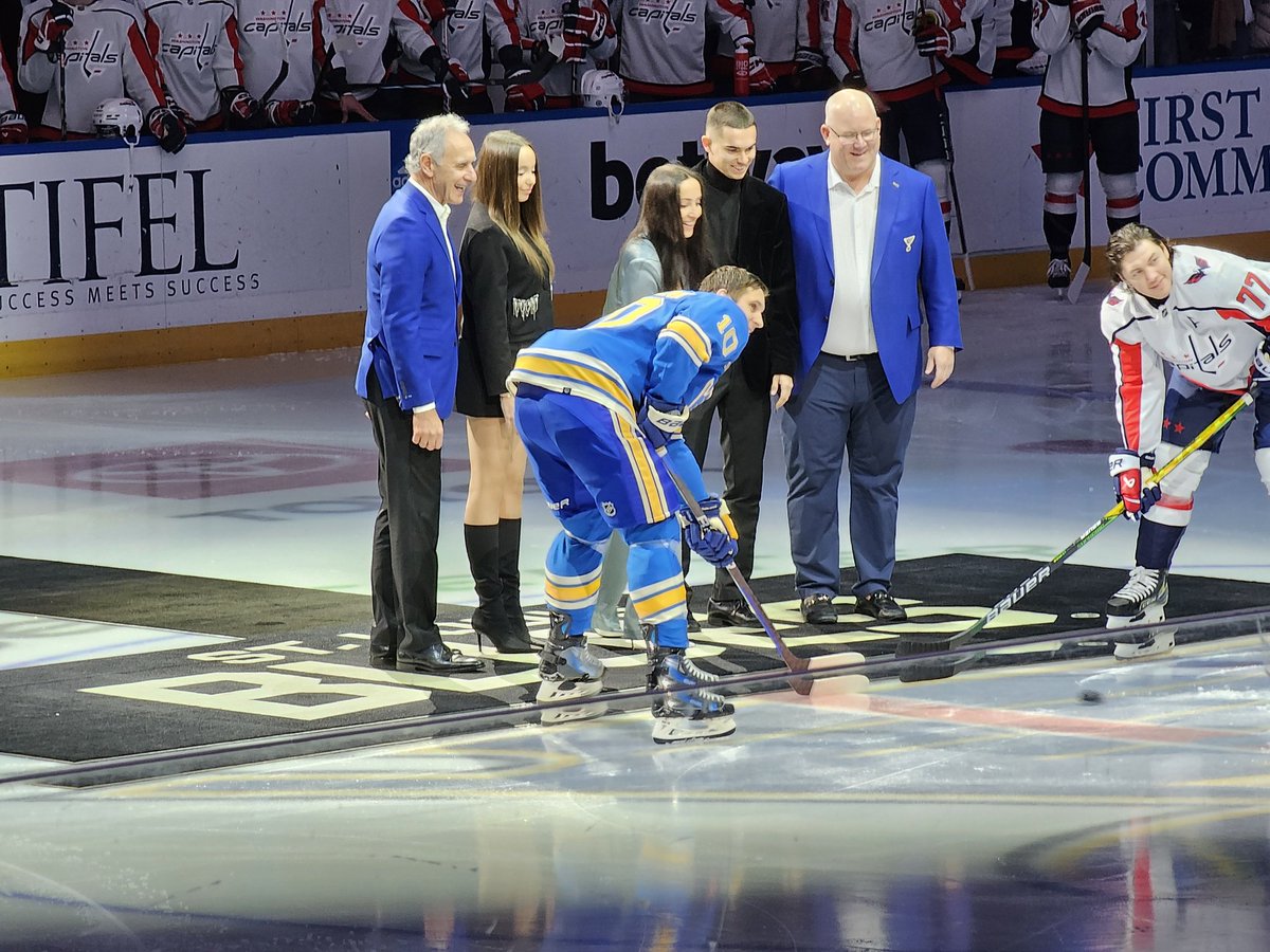 Whole bunch of legends right there. 
#stlblues