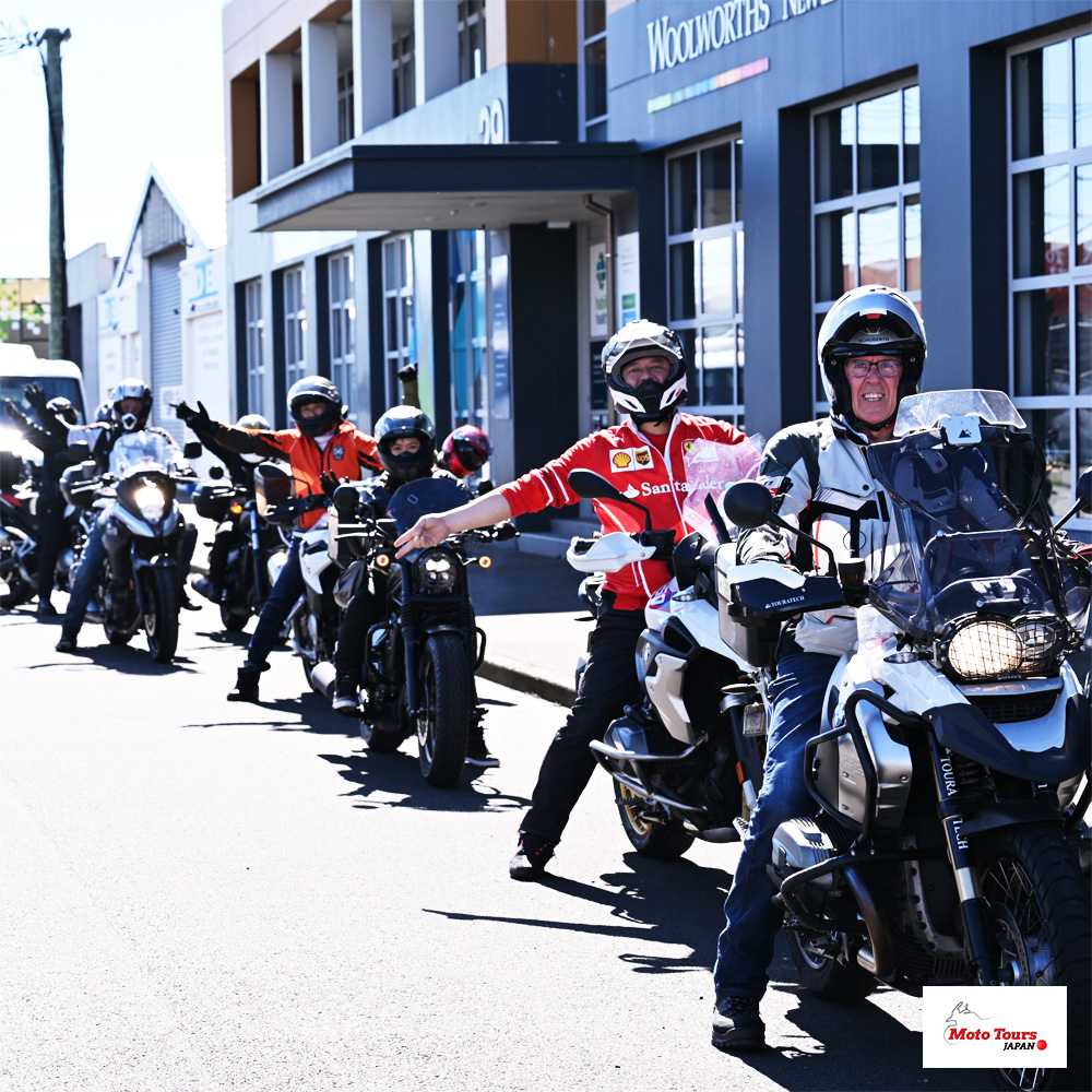 MOTOTOURSJAPAN1's tweet photo. 2023年末から年越で #ニュージーランド を走
られていた #バイクツアー 新しい思い出が届いたのでシ
ェア😊🏍
南半球に位置し、今は夏に当たるニュージーラ
ンド！しかし寒暖差があり、寒～いと感じる日も
あったのだとか…⛄日本では見られない景色や空気に包まれてのライディング、最高ですね✨ https://t.co/gBm0hH8pJi