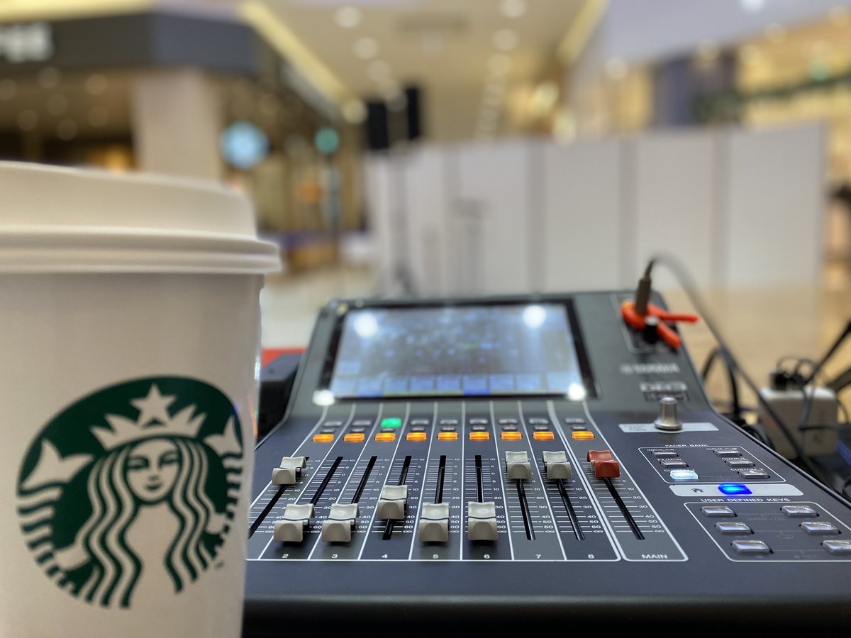 t_takemoto's tweet photo. コロナ感染で2度も出演者変更になってしまった現場の本番を間も無く無事迎える...。

まだまだ気をつけないと怖いですねぇ。 https://t.co/AD8vIyZEeo