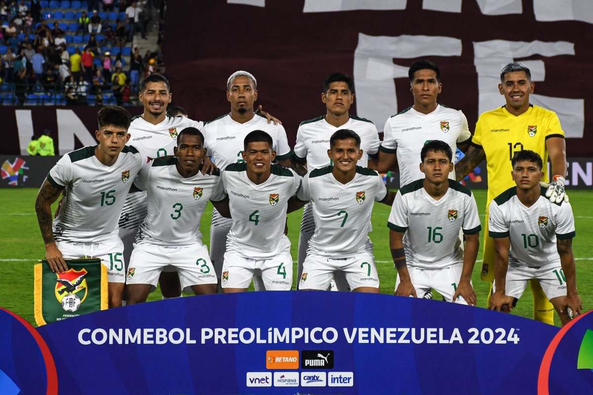 laverde_fbf's tweet photo. 🏆 CONMEBOL PREOLÍMPICO SUB 23⚽
➭📣 FINAL DEL PARTIDO
🗓 PRIMERA FECHA
🏟 Estadio: Estadío Nacional Brígido Iriarte
🗣️ Arbitro: Roberto Pérez
Venezuela Sub 23 3️⃣ ➖ 3️⃣ Bolivia Sub 23 https://t.co/45VjUqRfCi